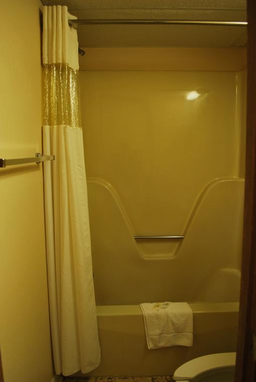 Bama Inn Huntsville Zimmer foto