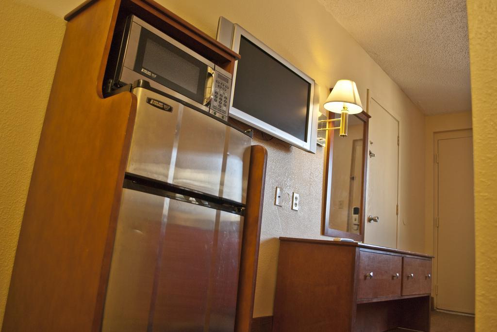 Bama Inn Huntsville Zimmer foto
